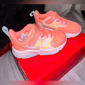 Brand New (New balance) Rave Run Toddler Shoes Size 6 1/2